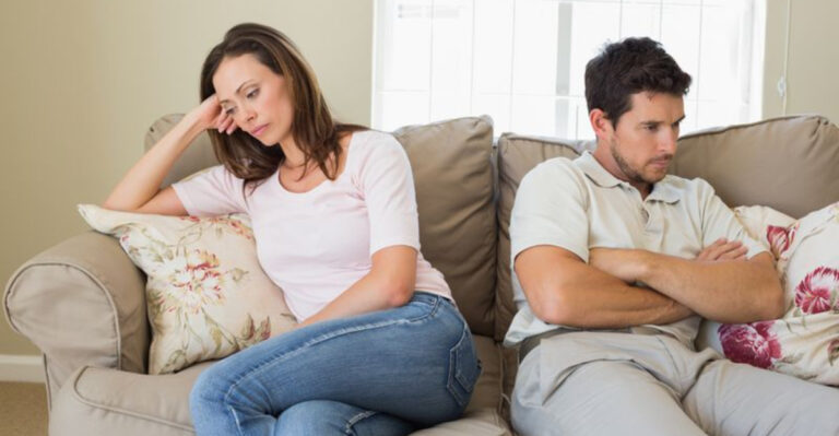 18 Red Flag Behaviors Of Emotionally Immature Partners